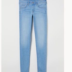 H&M Super Skinny Super Low Waist 27/32 Jeans (small fit)